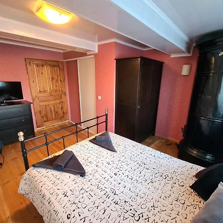 Memo'S Boutique Guesthouse Каракол Экстерьер фото