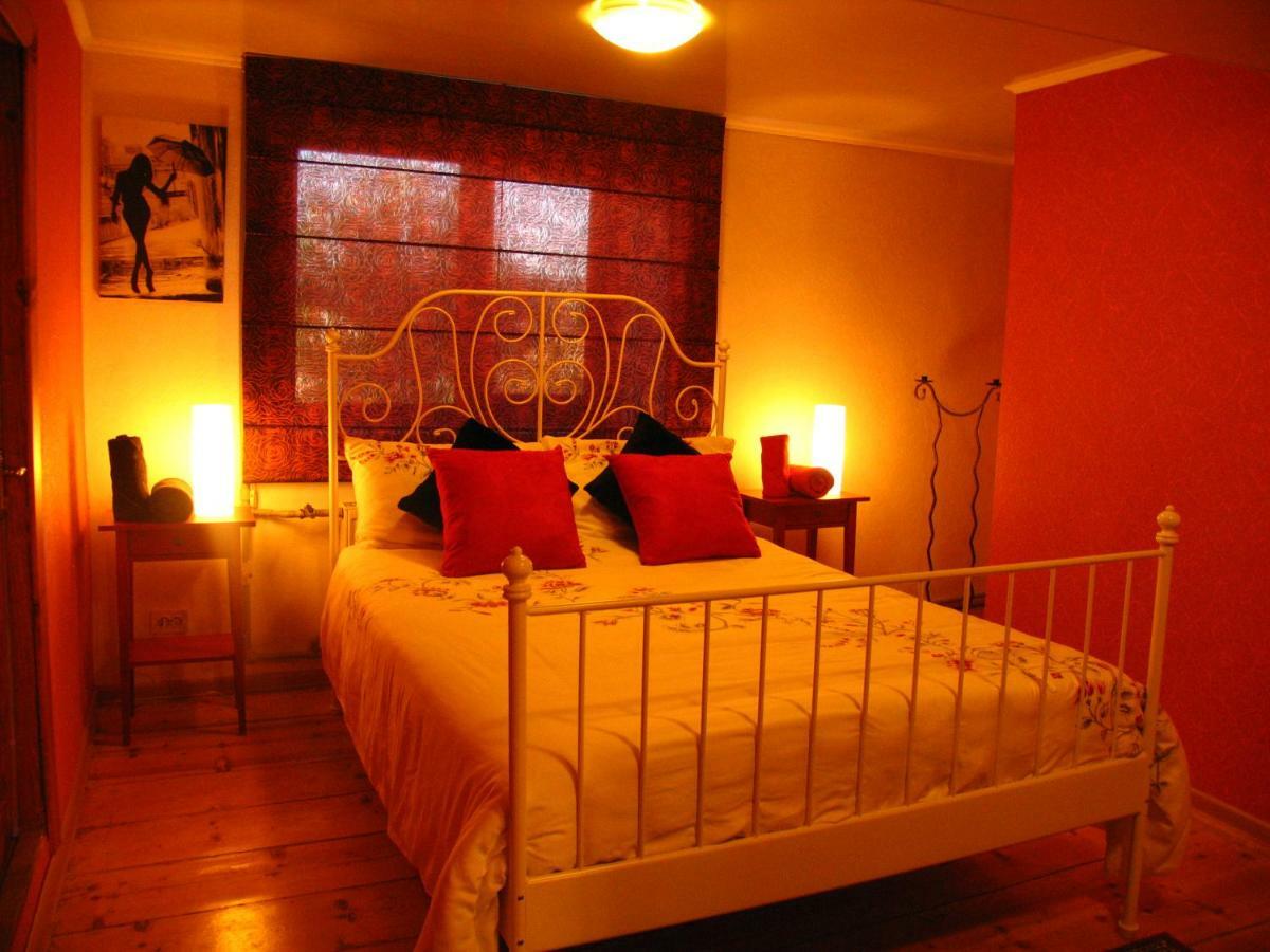 Memo'S Boutique Guesthouse Каракол Экстерьер фото