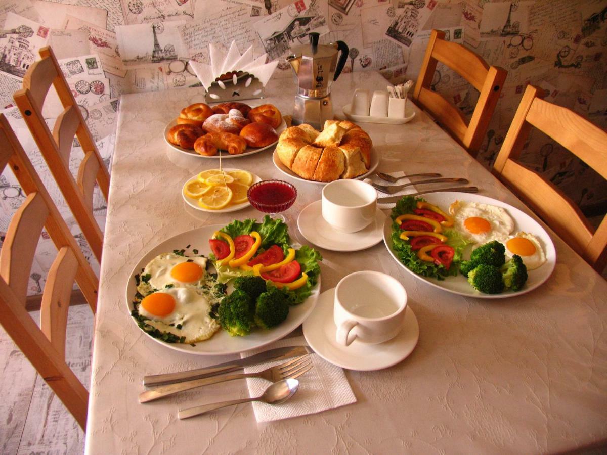 Memo'S Boutique Guesthouse Каракол Экстерьер фото